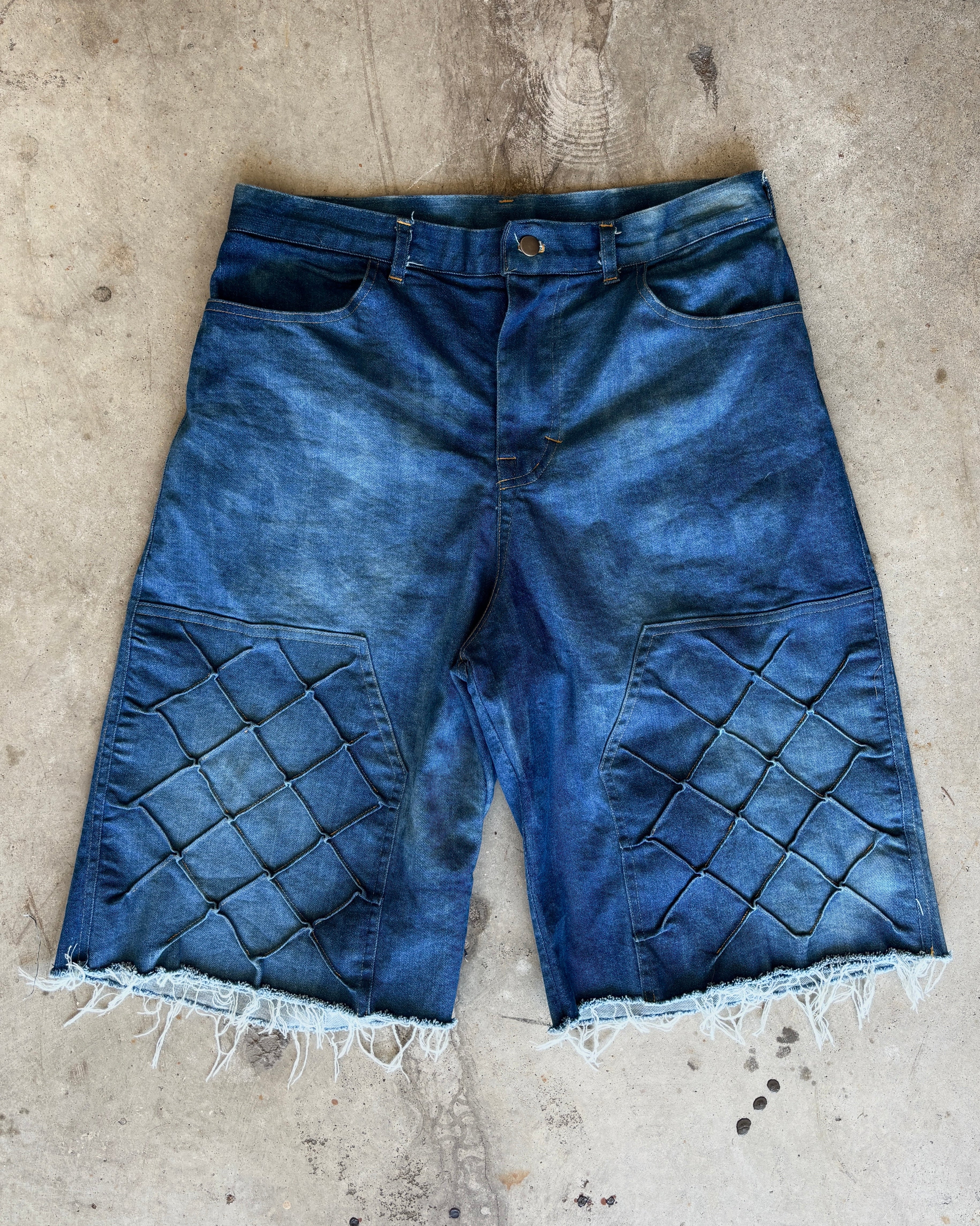 SCALES ACIDIC WASH DOUBLE KNEE JORTS